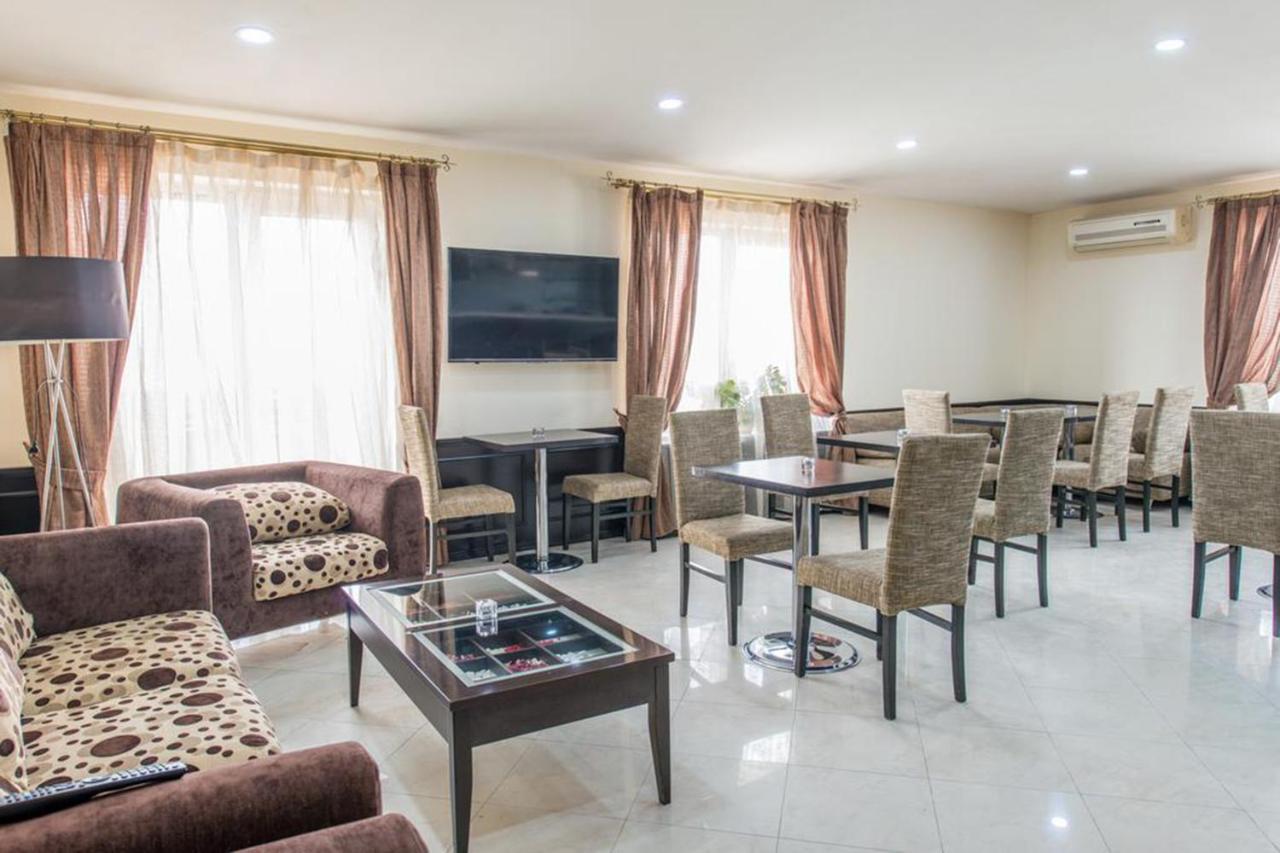 Check-In Terrace Hotel Баку Экстерьер фото